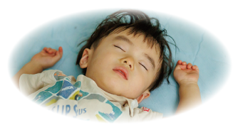 子供が寝てる写真